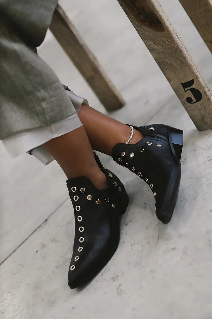 Women's Cushioned Pointed-Toe Spitz Ankle Boot