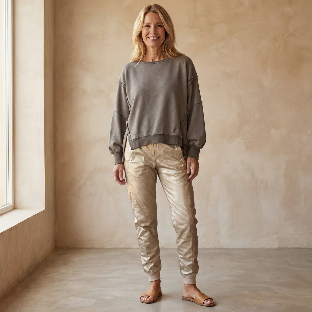 Brina | Women's Relaxed Top and Trousers Ensemble