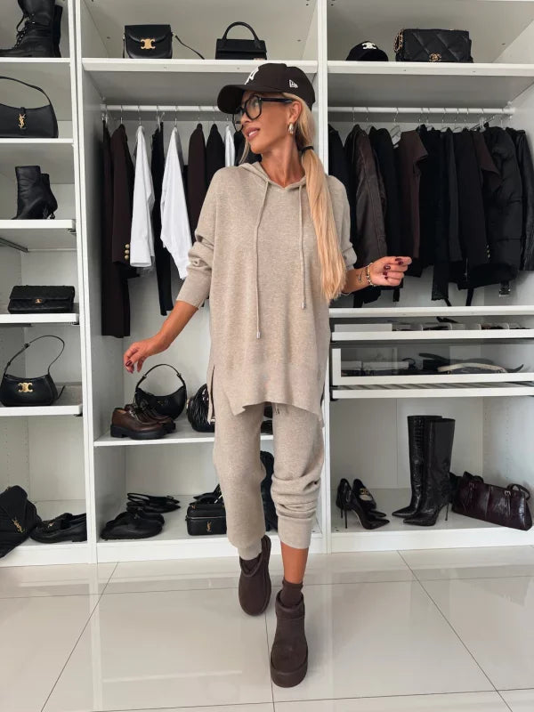 Camilla | Elegant Hooded Two-Piece Women's Set