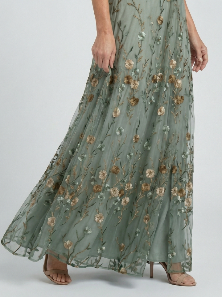 Selora | Women's Relaxed Halter Bloom Flow Maxi Dress