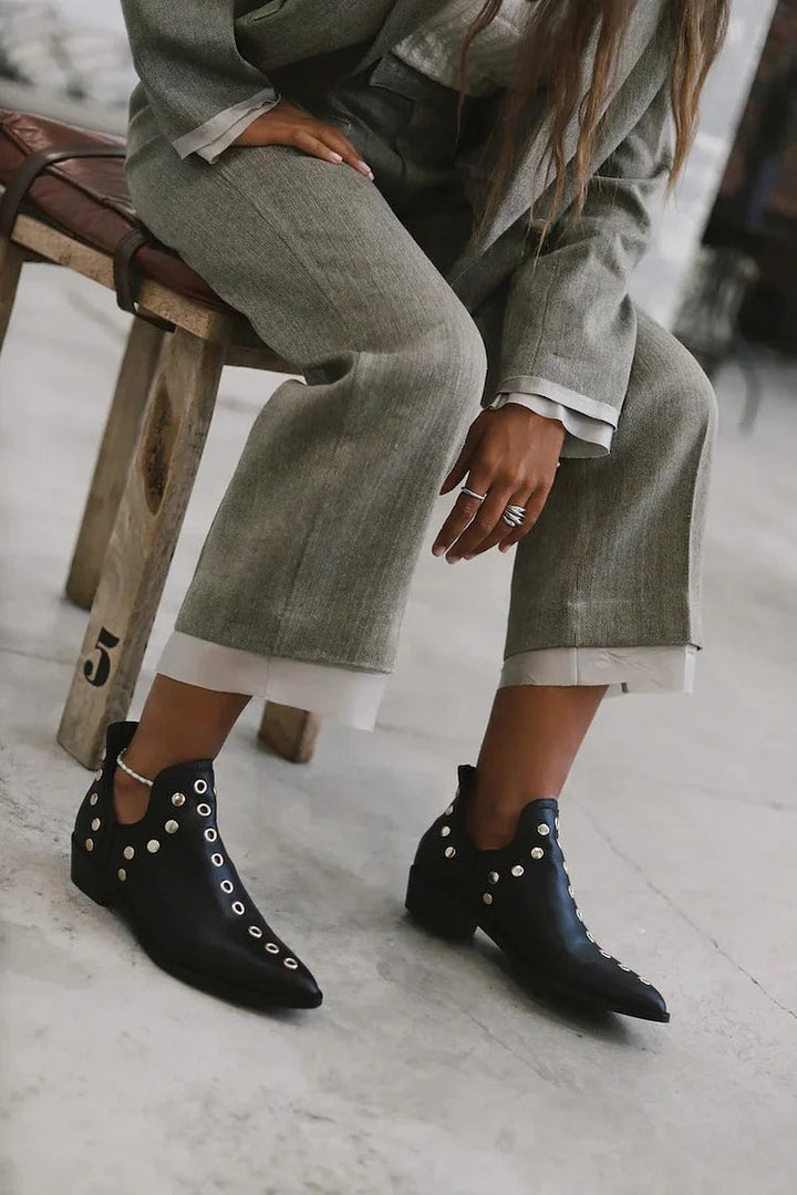 Women's Cushioned Pointed-Toe Spitz Ankle Boot
