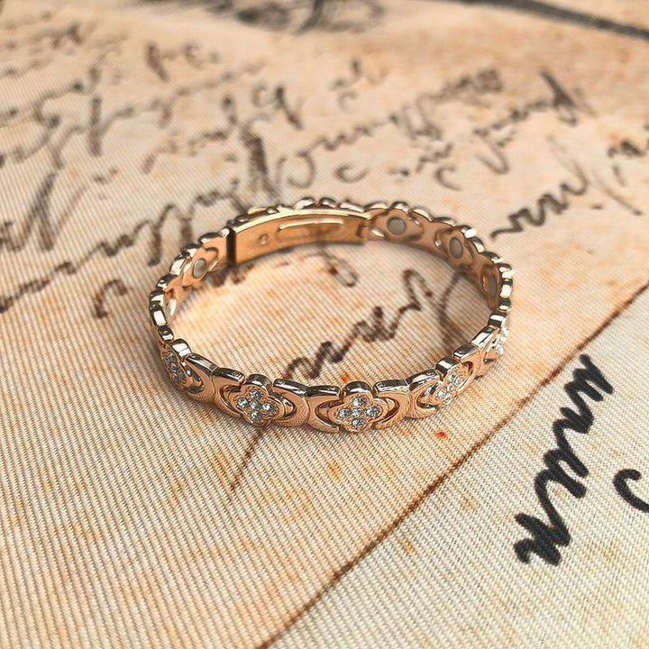 Aurelia | Elegant Magnetic Copper Bangle