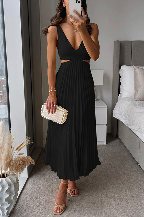 Elsa | Women's Elegant Pleated Maxi Dress