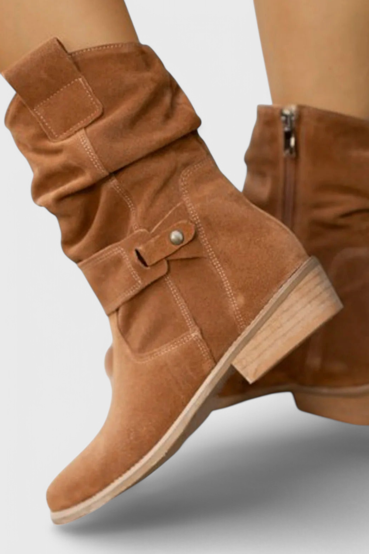 Women's Cushioned Slip-On Aira Classic Ankle Boots