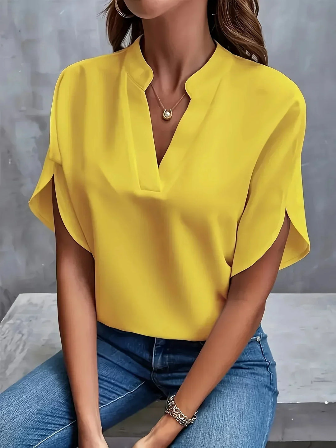Thalia | Women's Sophisticated Blouse with Tailored Design