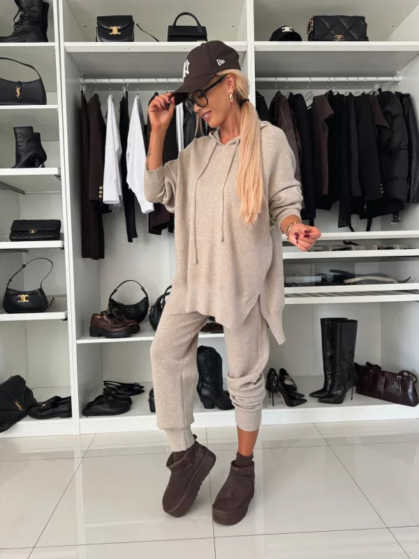 Camilla | Elegant Hooded Two-Piece Women's Set