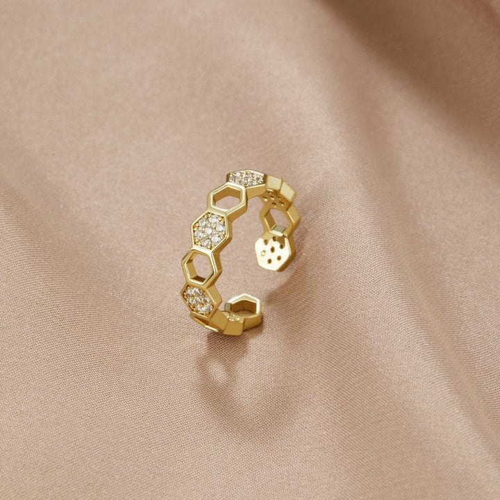 Cinthia | Gold and Crystal Ring