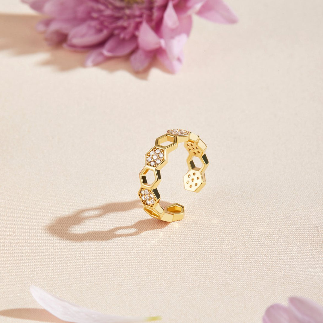 Cinthia | Gold and Crystal Ring
