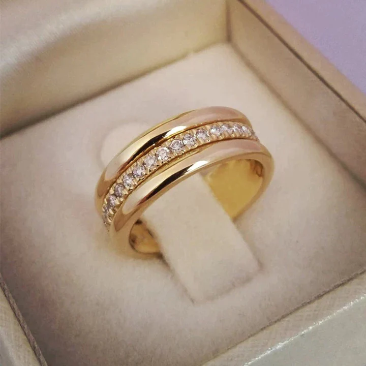 Juana | Vintage Ring with Zircon Setting