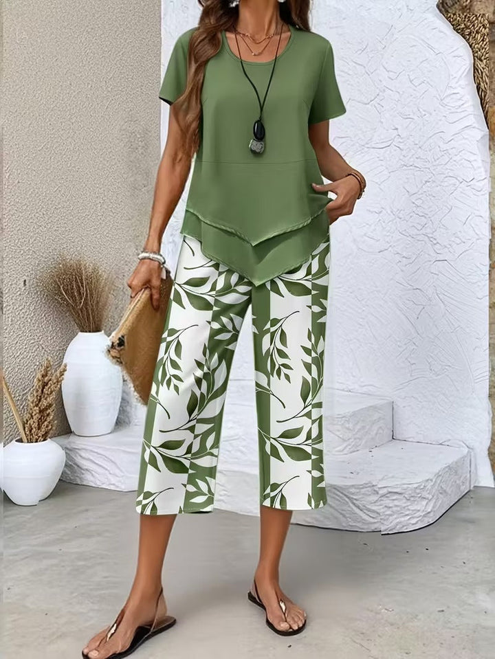 Arvessa | Women's Relaxed Leaf Print Two-Piece Ensemble