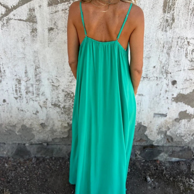 Carolina | Women's Elegant Sleeveless Maxi Dress