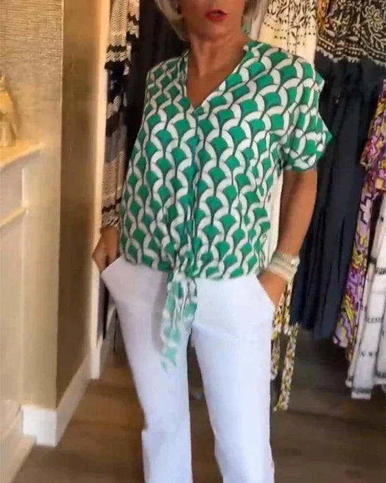 Bella | Women's Casual Top with Print and V-Neck