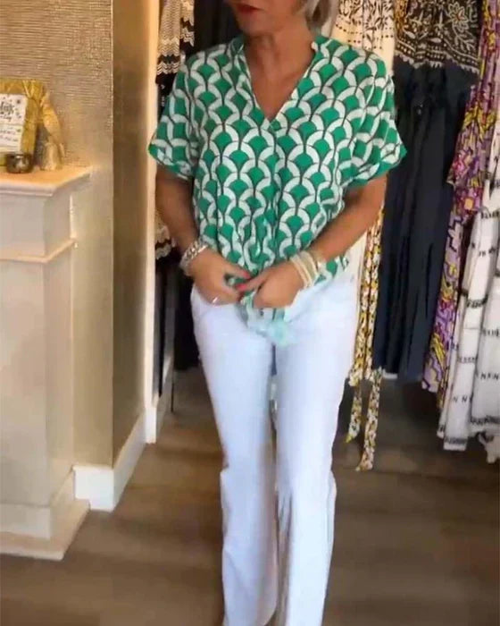 Bella | Women's Casual Top with Print and V-Neck